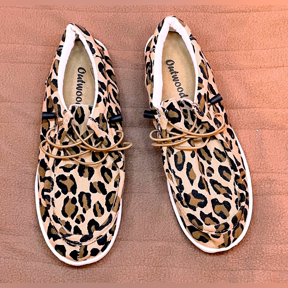 Outwoods leopard print shoes